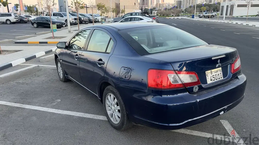 Mitsubishi Galant 2010